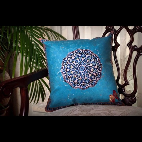 Tabble runner - Picture 11 of 16